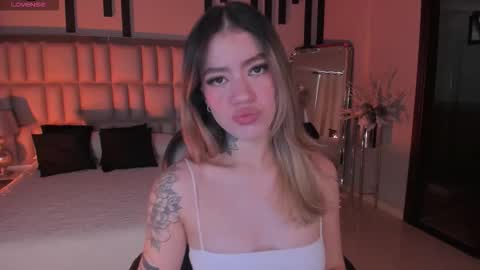 Violett  online show from 11-05-25, 07:03