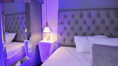 VioletthaRous online show from 04-02-26, 06:05