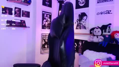 Snapshot of violettlane chatting on 01-14-25, 08:37 Violeta online show from 01-14-25, 08:37