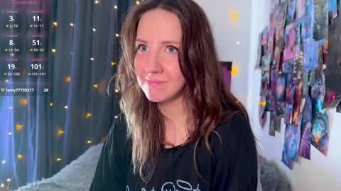 Snapshot of violettmo0n chatting on 04-30-26, 06:31 Next stream 1522026 400 GMT 3 online show from 04-30-26, 06:31