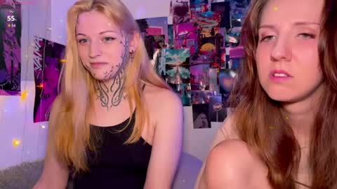 Snapshot of violettmo0n chatting on 05-04-26, 03:46 Next stream 1522026 400 GMT 3 online show from 05-04-26, 03:46