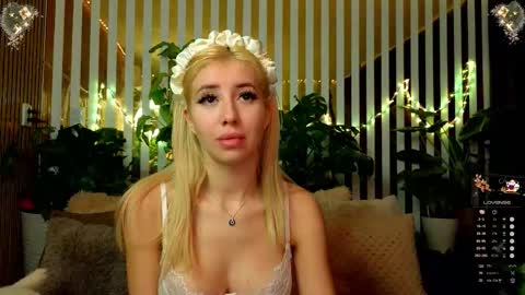 Snapshot of violetttttacb chatting on 12-22-25, 10:51 Violetta online show from 12-22-25, 10:51