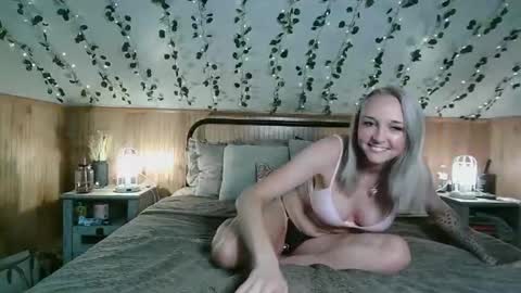 violet styles online show from 03-18-26, 02:31