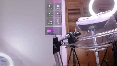 Snapshot of violetwinters_ chatting on 08-02-26, 03:38 violetwinters_ online show from 08-02-26, 03:38