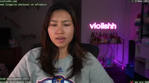 Snapshot of violishh chatting on 02-21-25, 02:50 follow me on twitter violishh and ig violishh  online show from 02-21-25, 02:50