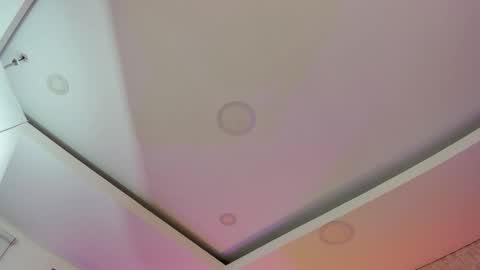 VIOLLET online show from 02-16-26, 07:43