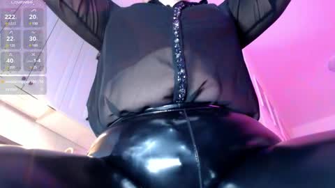 Snapshot of vip_juicy chatting on 01-05-25, 11:59 VelvettTime online show from 01-05-25, 11:59