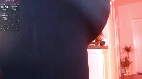 Snapshot of vip_juicy chatting on 01-10-25, 01:20 VelvettTime online show from 01-10-25, 01:20