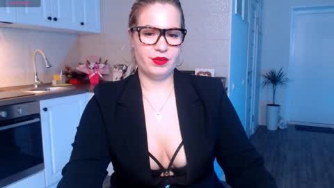 Snapshot of vip_juicy chatting on 02-07-25, 09:16 VelvettTime online show from 02-07-25, 09:16