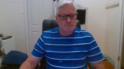 Snapshot of viper654321 chatting on 02-02-25, 06:04 viper654321 online show from 02-02-25, 06:04