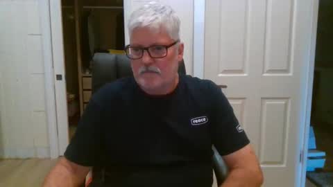 viper654321 online show from 02-04-26, 07:58