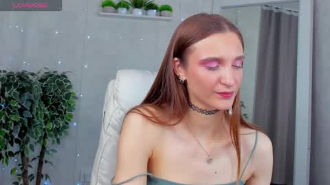 Snapshot of virdjinia_green chatting on 09-26-25, 02:26 Virdjinia online show from 09-26-25, 02:26