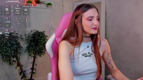 Snapshot of virdjinia_green chatting on 05-18-26, 09:26 Virdjinia online show from 05-18-26, 09:26
