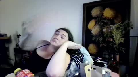 Snapshot of virgorian_enigma chatting on 07-09-26, 07:01 priscilla online show from 07-09-26, 07:01