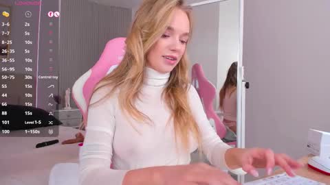 Chloe online show from 11-29-25, 03:31