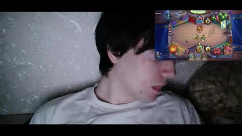 Snapshot of vitiligoboyy chatting on 11-26-25, 01:39 vitiligoboyy online show from 11-26-25, 01:39