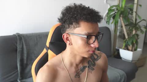 VITO BENZ online show from 11-29-25, 02:20