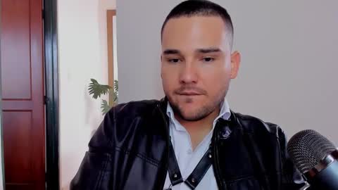 Vito Ferrer online show from 01-15-25, 03:50