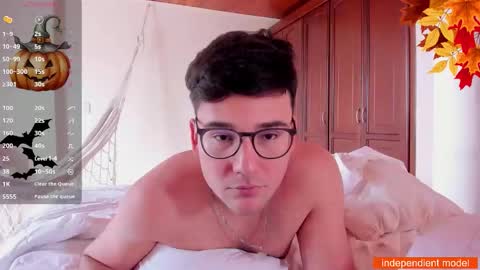 Vito Ferrer online show from 10-04-25, 04:05