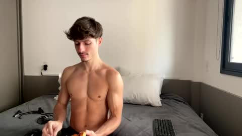 vitoraugustoxxx online show from 10-27-25, 11:47