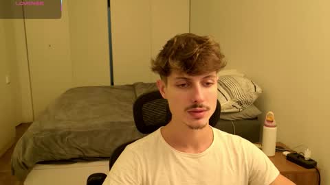 Snapshot of vitoraugustoxxx chatting on 05-18-26, 04:57 vitoraugustoxxx online show from 05-18-26, 04:57
