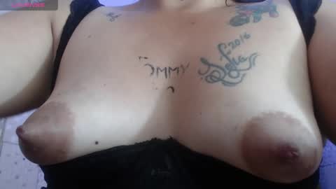 Snapshot of vitoria23_ chatting on 03-12-25, 07:17 victoria 3 online show from 03-12-25, 07:17