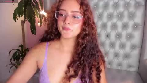 Snapshot of vitoria_kind chatting on 07-26-26, 06:43 Victoria online show from 07-26-26, 06:43