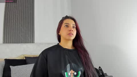 Snapshot of vittoria_conti_ chatting on 06-15-26, 05:37 vittoria online show from 06-15-26, 05:37