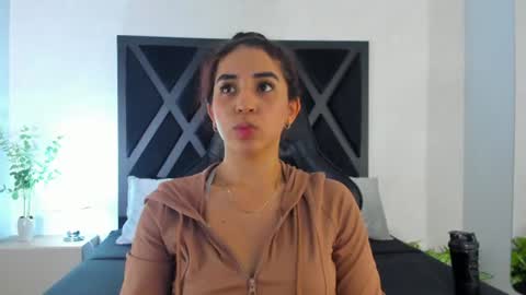 Snapshot of vittoria_conti_ chatting on 06-30-26, 05:36 vittoria online show from 06-30-26, 05:36