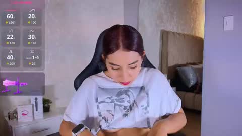 Snapshot of vittoria_conti_ chatting on 07-27-26, 06:04 vittoria online show from 07-27-26, 06:04
