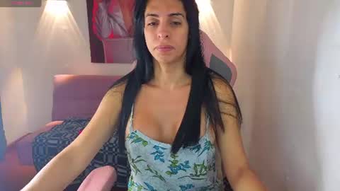 Snapshot of vittoria_lombardi07 chatting on 07-31-26, 08:14 VITTORIA online show from 07-31-26, 08:14