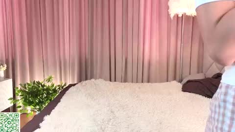 Snapshot of vivi_ennes chatting on 10-01-25, 08:31 You like my friends can call me LUNA This is my first day here online show from 10-01-25, 08:31