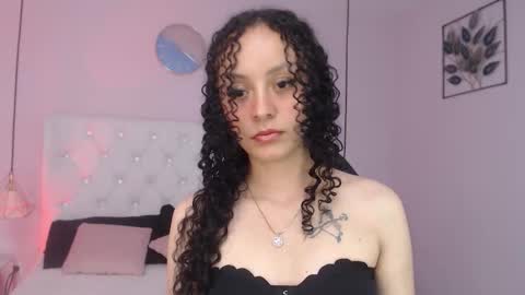 Vivi online show from 10-15-25, 03:39