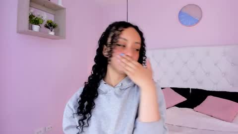 Vivi online show from 11-21-25, 04:00