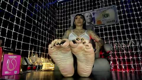 Snapshot of vivi_honey_ chatting on 05-11-26, 03:23 IGkarol navarret3 online show from 05-11-26, 03:23