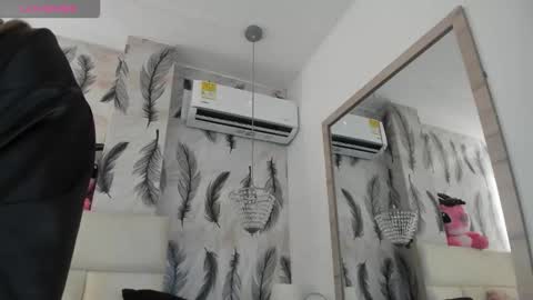 Viviana  online show from 10-26-25, 02:01