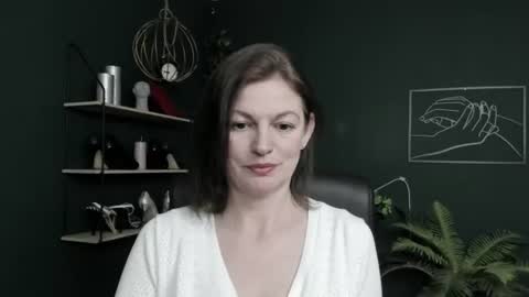 Vivian online show from 06-15-26, 05:53