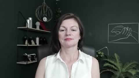 Vivian online show from 06-25-26, 06:29