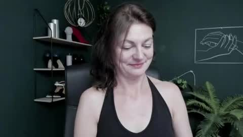 Vivian online show from 07-17-26, 07:26