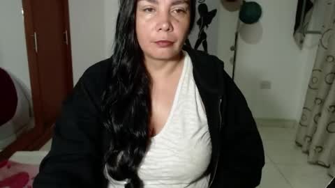 Snapshot of vivian_milf_paint chatting on 10-03-25, 04:31 vivian_milf_paint online show from 10-03-25, 04:31