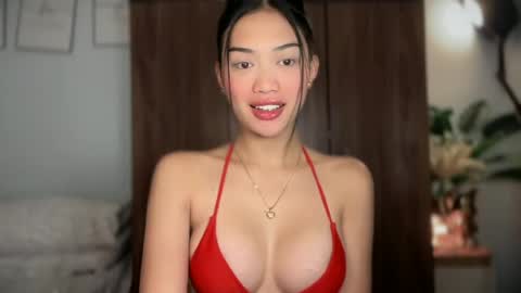 Snapshot of vivian_roberts chatting on 07-10-26, 11:51 Vivian online show from 07-10-26, 11:51