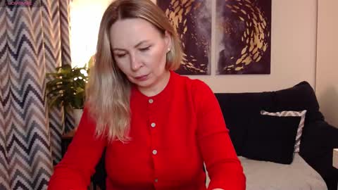 Vivian online show from 09-25-25, 05:38