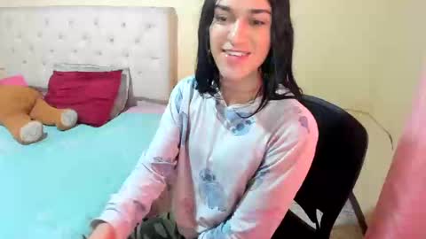 instagram Viviana73215 online show from 01-07-25, 04:37