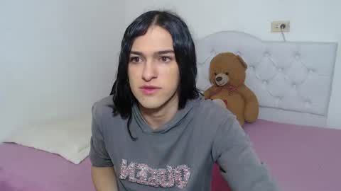 Snapshot of vivianalatin chatting on 06-13-26, 12:03 instagram Viviana73215 online show from 06-13-26, 12:03