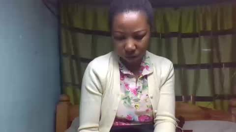 viviane0812 online show from 09-10-25, 10:48