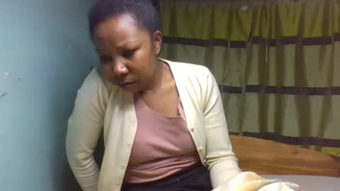 viviane0812 online show from 09-13-25, 01:49