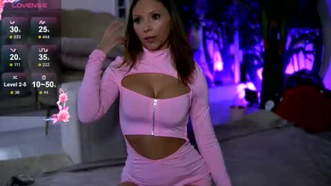 Vivi online show from 11-16-25, 09:09