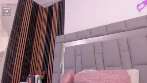 Vivi online show from 11-17-25, 12:11