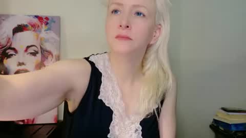 Vivians Roses online show from 07-28-26, 01:54