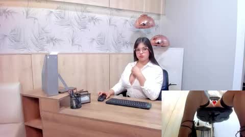 Vivian online show from 11-11-25, 12:16